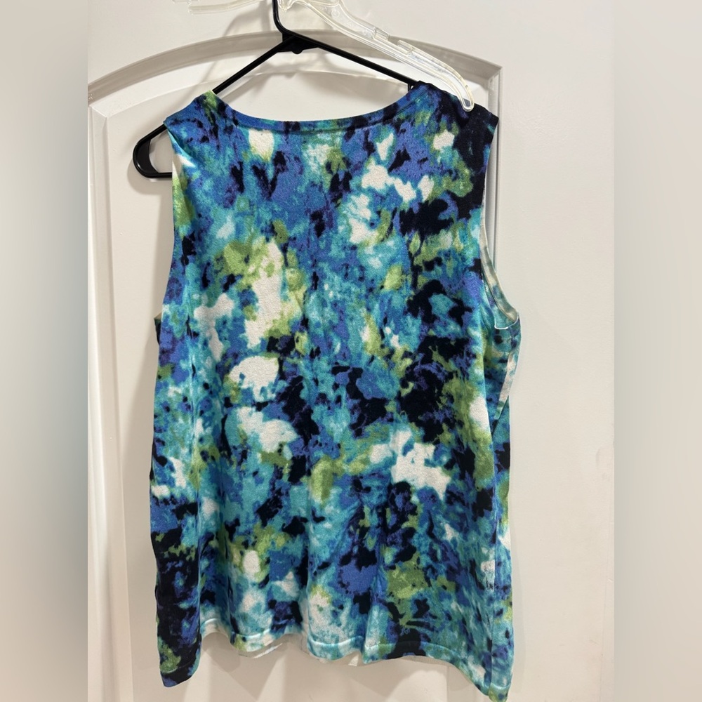 Jones New York Blue and Green Abstract Tank Top